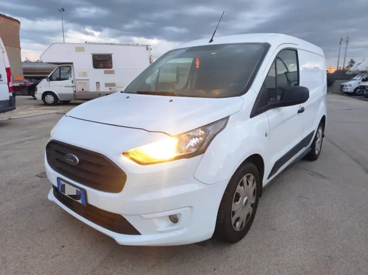 45-ford-transit-connect-01.webp